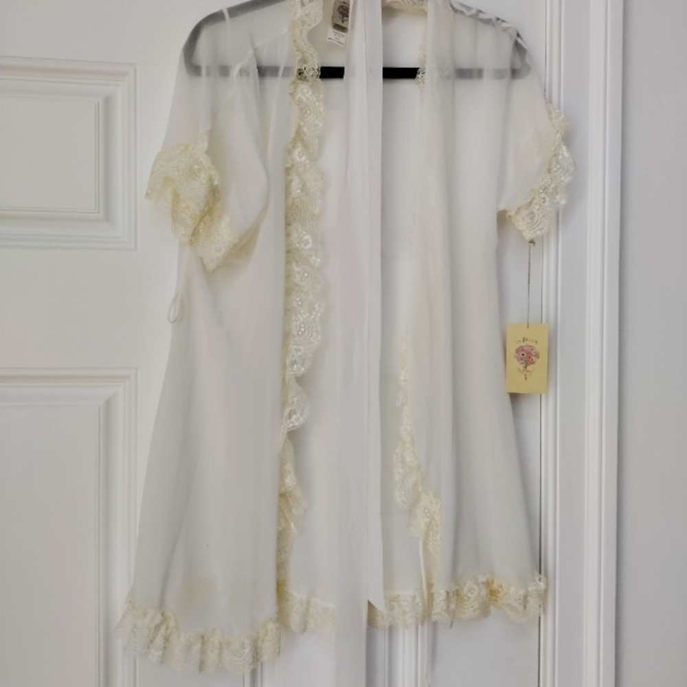 In Bloom Bathrobe